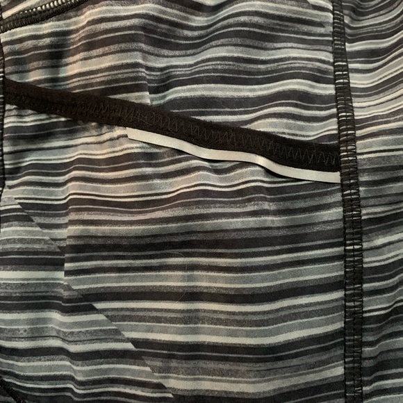 Athleta black, grey and white stripe capri tights size M. - Picture 2 of 6